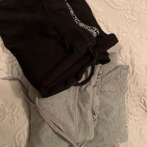 2 pairs of lounge pants XL